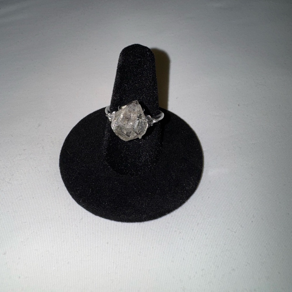 🖤 Medium Genuine Herkimer Diamond Ring